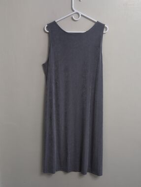 Chicos Travelers Gray Midi Dress